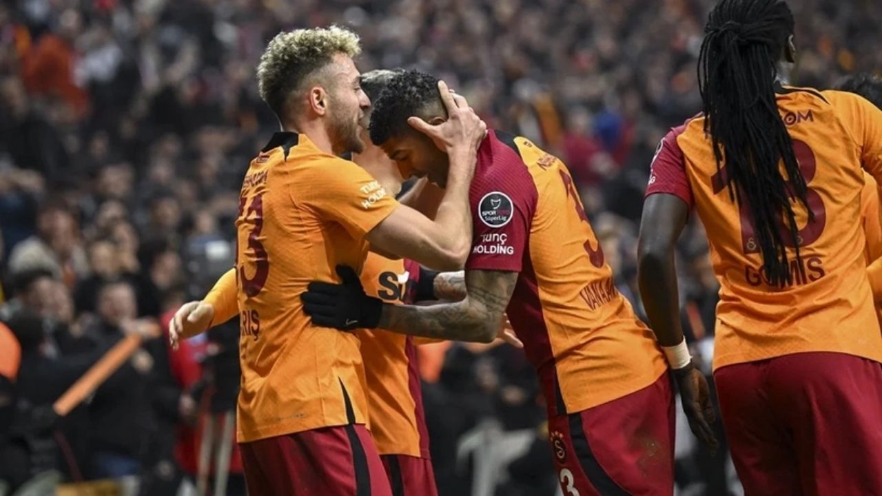 Galatasaray'ın VAR Kararıyla Kazandığı Zafer Ankaragücü'yü 2-1 Mağlup Etti! (1)