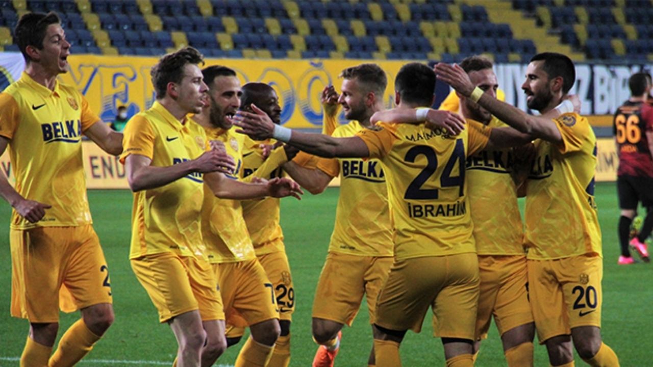 Galatasaray'ın VAR Kararıyla Kazandığı Zafer Ankaragücü'yü 2-1 Mağlup Etti!