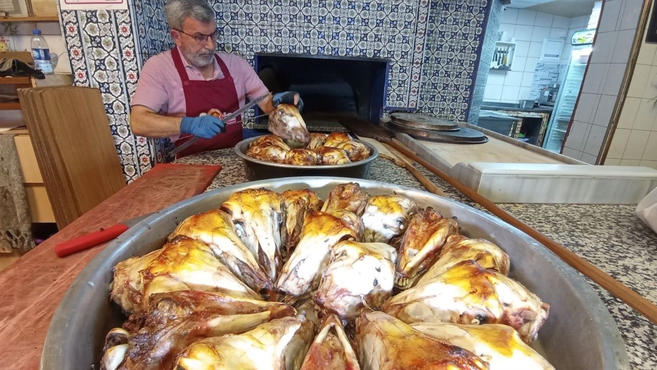 Osmanlı'nın Lezzeti Közde Kuzu Kelle (2)