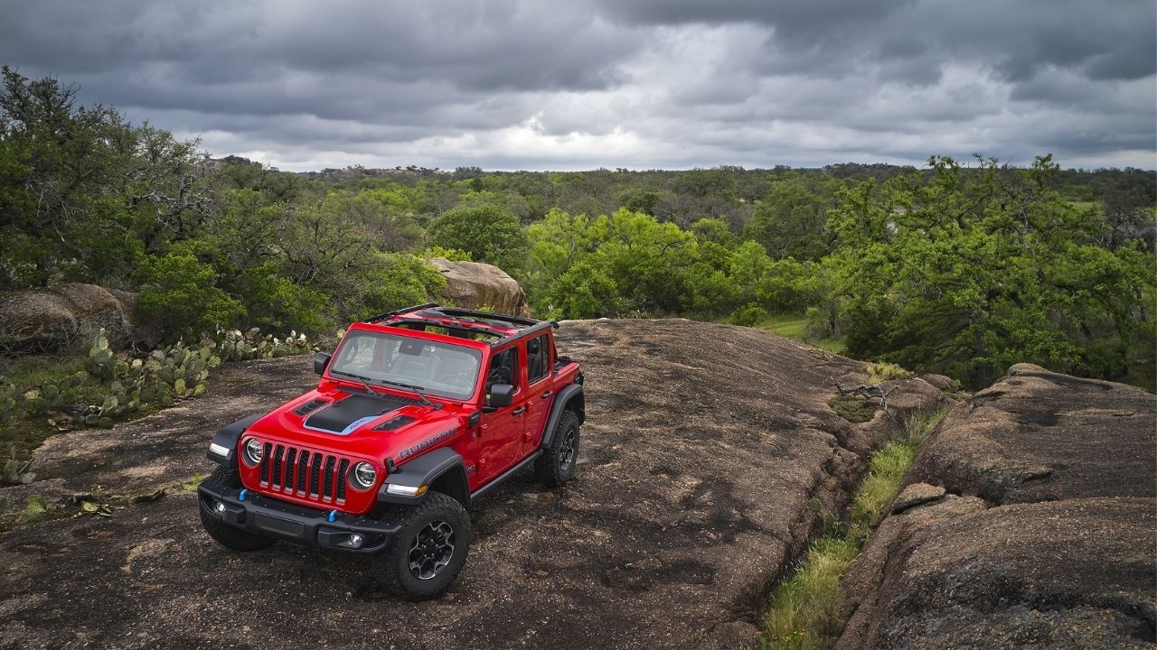 Jeep'in Elektrikli Dönüşümü Maceranın Yeşil Yolu!